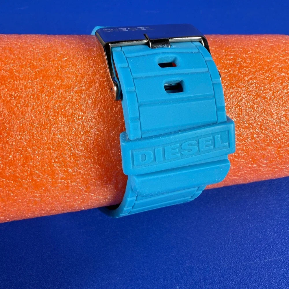 Diesel DZ-1584 Trojan Blue Silicone Watch 44mm Mineral Crystal